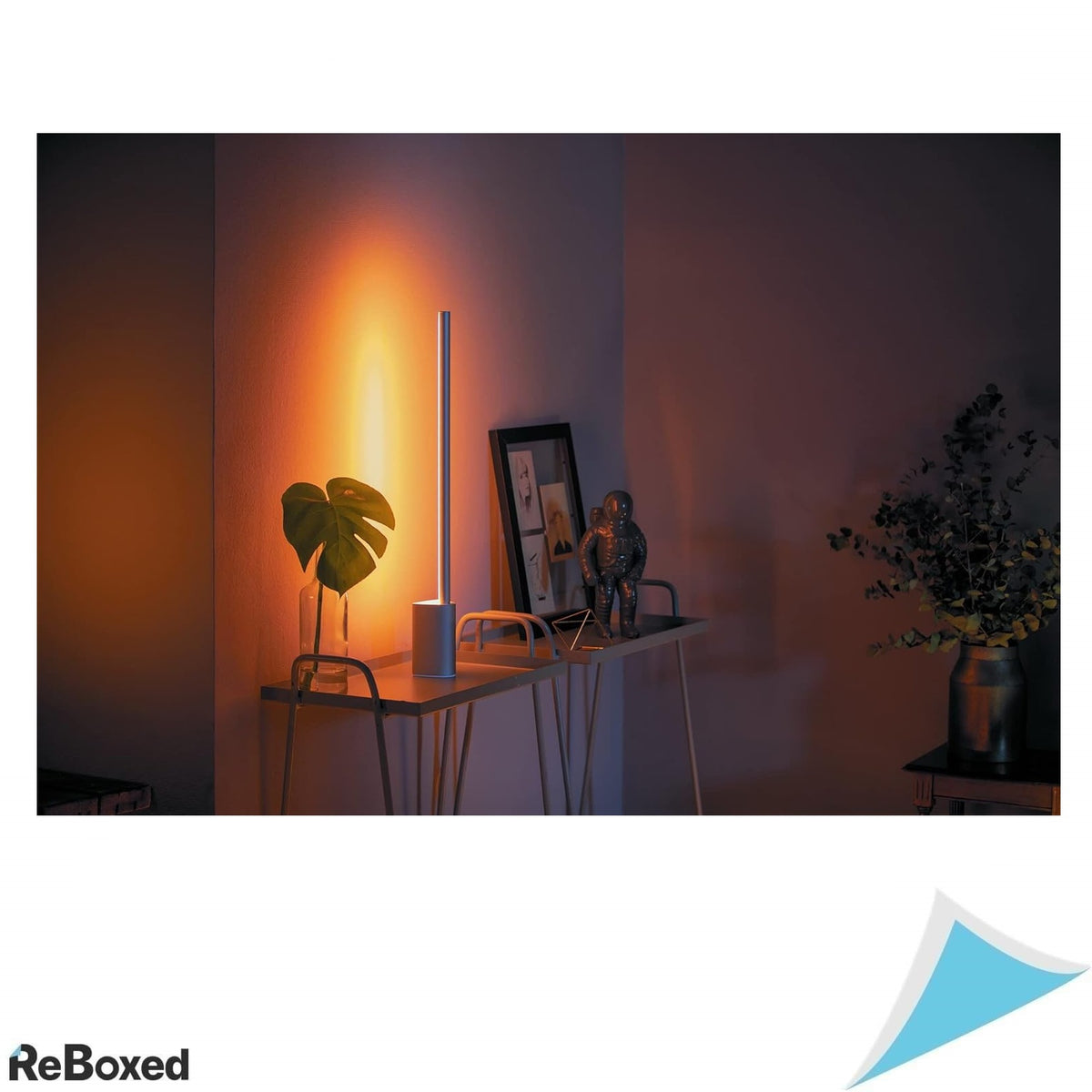 Lampa smart Philips Hue Signe LED cu Bluetooth, lumina alba si color, compatibila Alexa, Google si Apple HomeKit